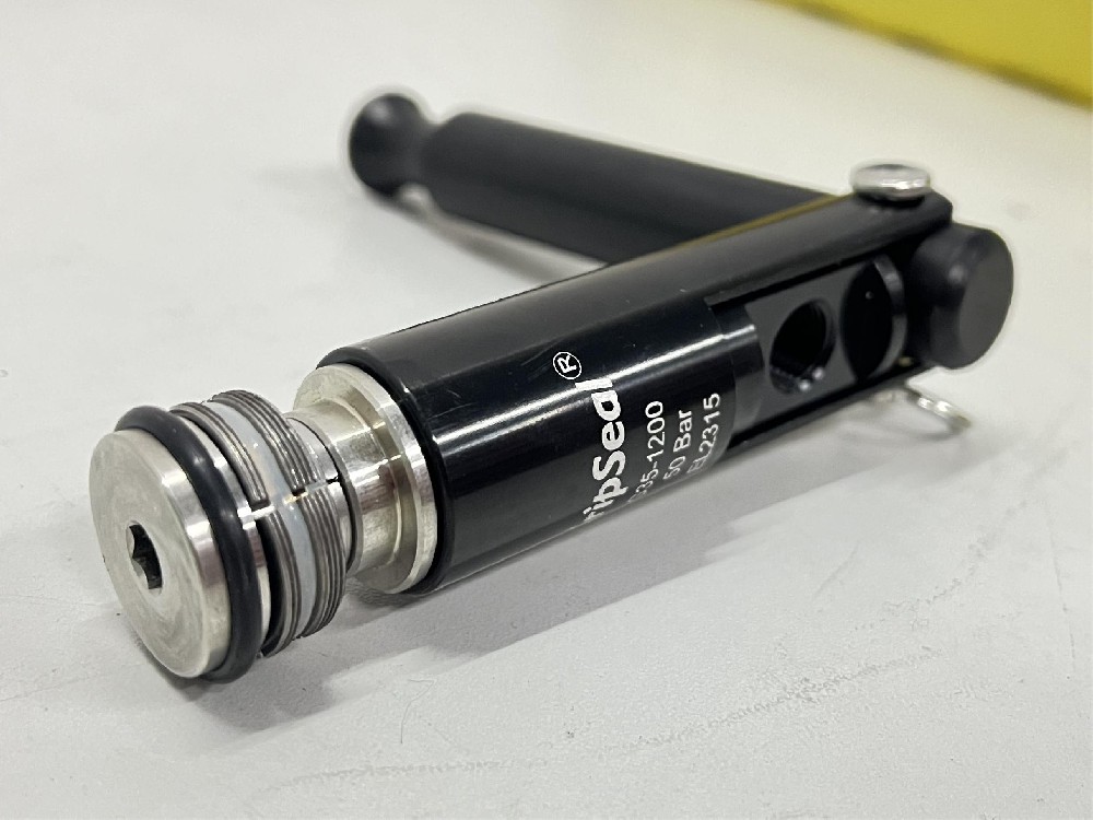 格雷希爾G35高壓內脹快速密封連接器發動機冷卻水道測試方法