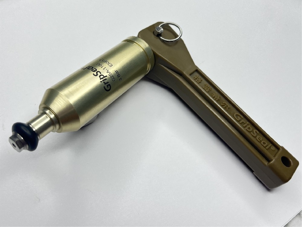 格雷希爾G25A內(nèi)脹式快速密封連接器發(fā)動機水道測試